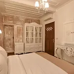 Trilye Bay C Otel *