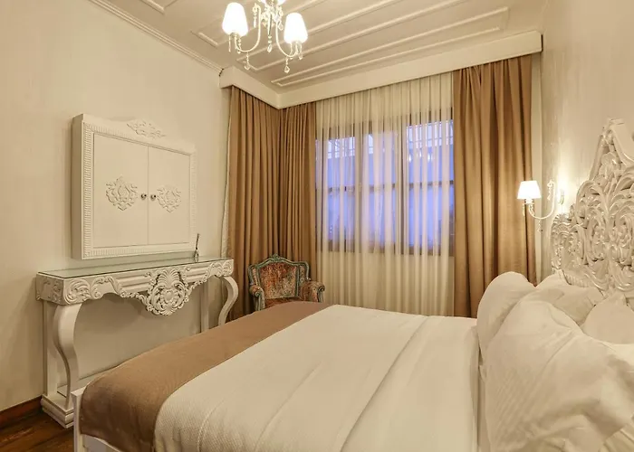 Trilye Bay C * בורסה